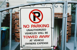 What Does The No Parking Sign Mean? Detailed Explanation 2022 - Parking ...